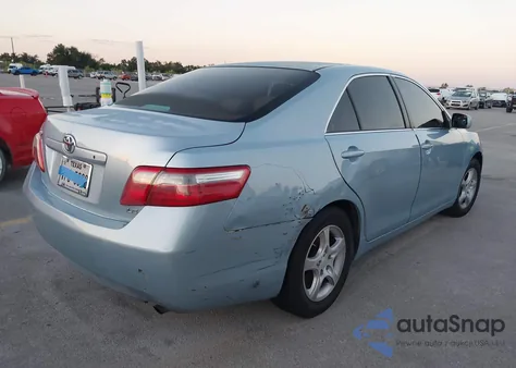 2007 Toyota Camry Le z USA, uszkodzony, nr VIN 4T1BE46K47U608063